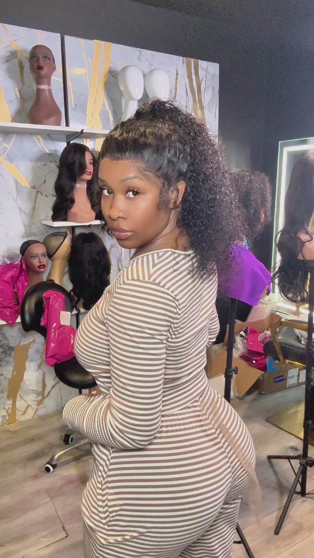 Lady Loca - 360 Unit